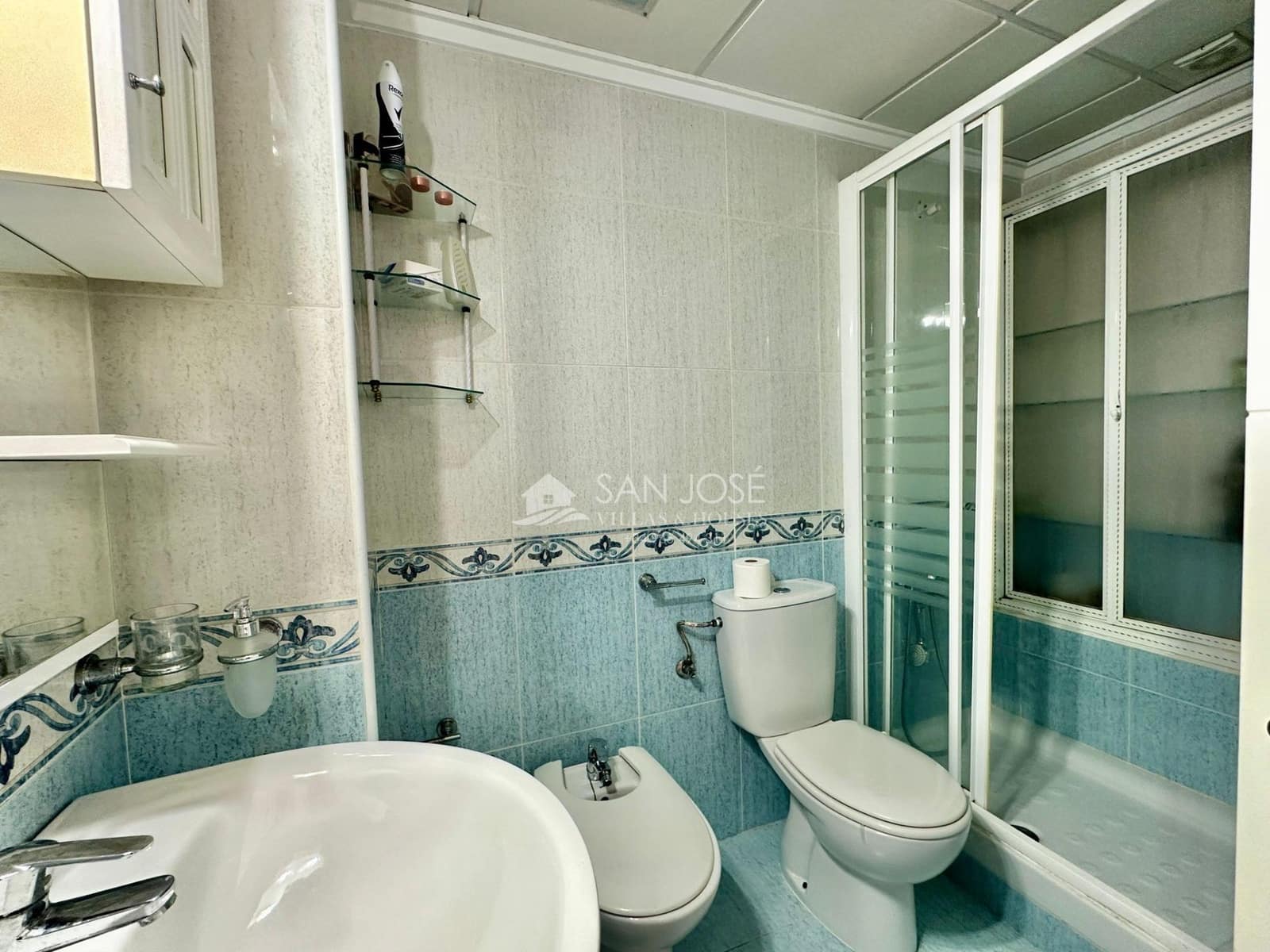 Piso de 3 habitaciones en Torrevieja en venta con garaje - 390.000 € (Ref: 8437208)