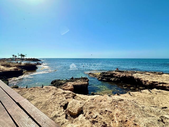 Piso de 3 habitaciones en Playa del Cura, Torrevieja en venta con garaje - 390.000 € (Ref: 8437208)