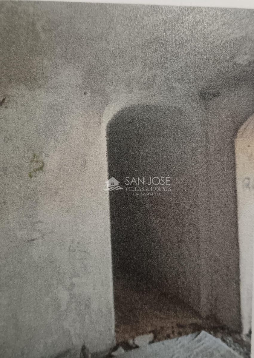 Grunde uden byggetilladelser til salg i Monovar / Monover - € 50.000 (Ref: 8485493)