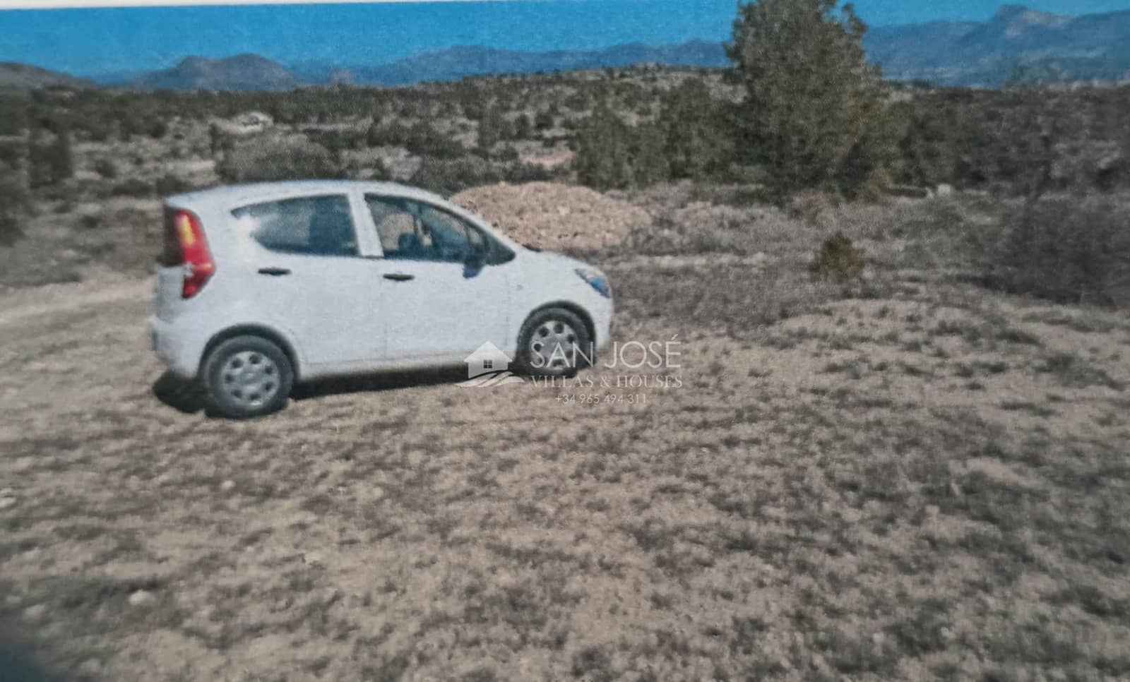 Grunde uden byggetilladelser til salg i Monovar / Monover - € 50.000 (Ref: 8485493)