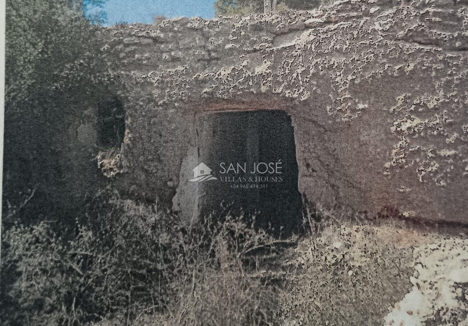 Grunde uden byggetilladelser til salg i Monovar / Monover - € 50.000 (Ref: 8485493)