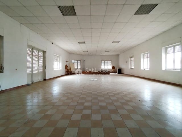 Empresa para venda em Novelda - 880 000 € (Ref: 8542320)