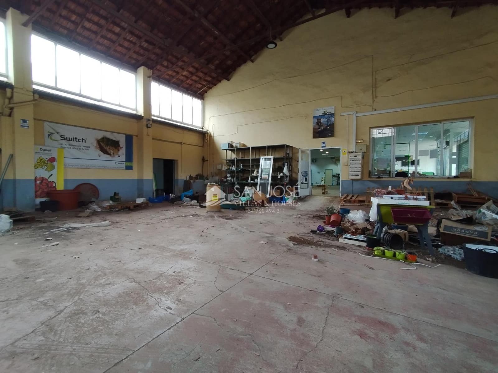 Virksomhed til salg i Novelda - € 880.000 (Ref: 8542320)