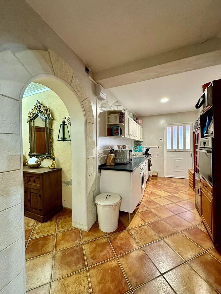 5 soveværelse Villa til salg i Elche / Elx med swimmingpool - € 319.000 (Ref: 8547276)