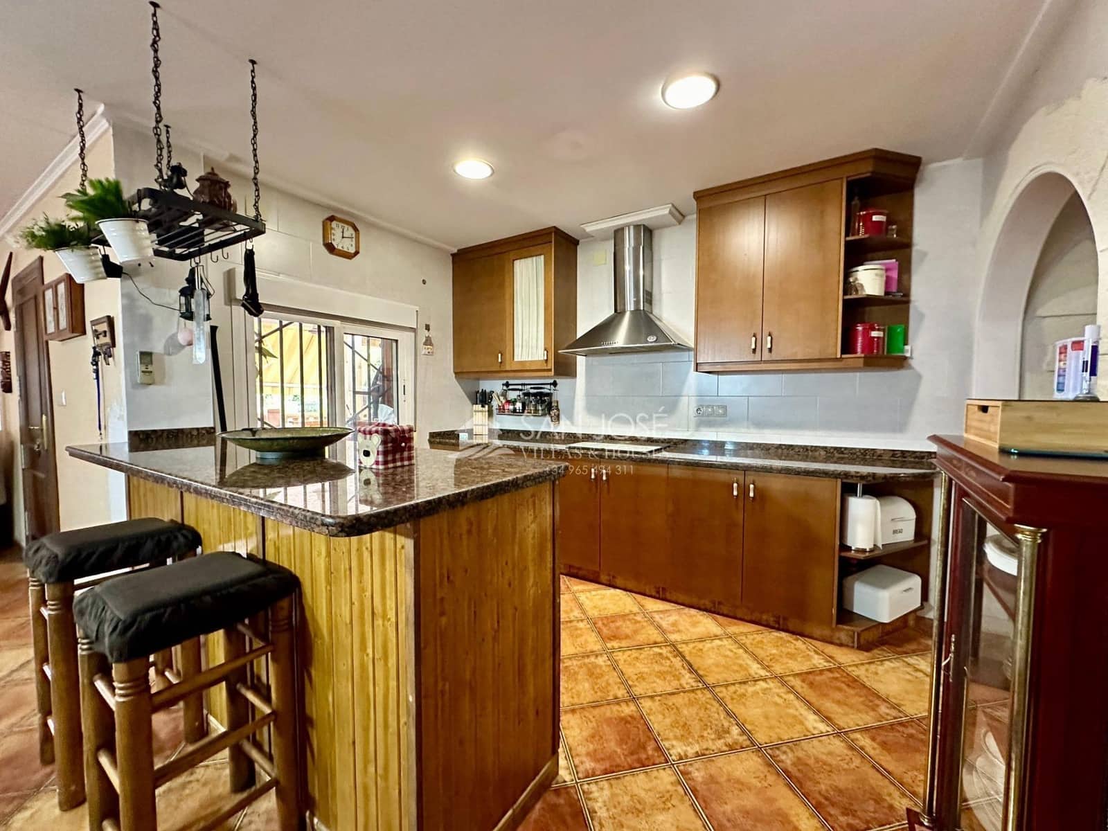 5 soveværelse Villa til salg i Elche / Elx med swimmingpool - € 319.000 (Ref: 8547276)