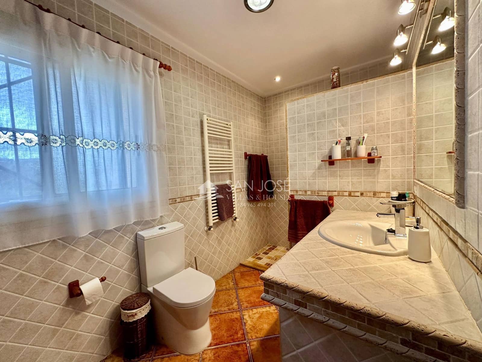 5 soveværelse Villa til salg i Elche / Elx med swimmingpool - € 319.000 (Ref: 8547276)