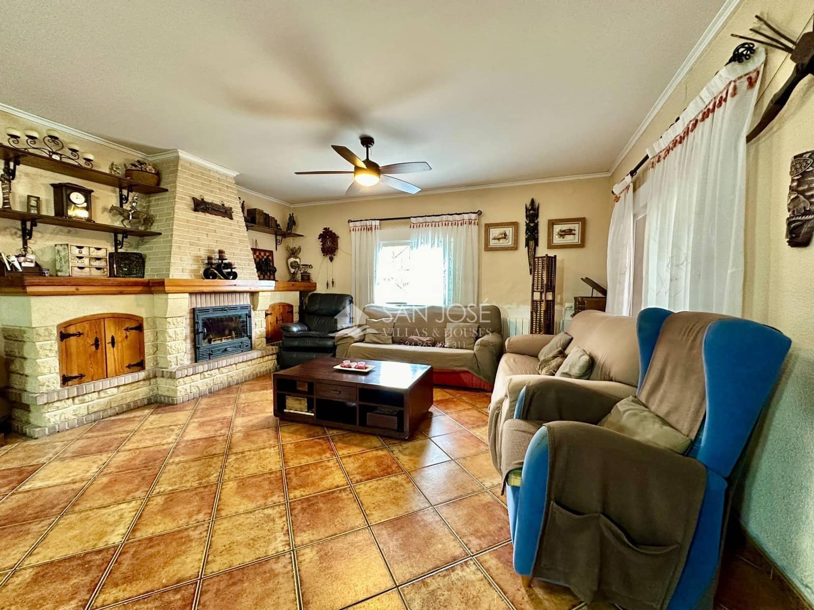 5 soveværelse Villa til salg i Elche / Elx med swimmingpool - € 319.000 (Ref: 8547276)