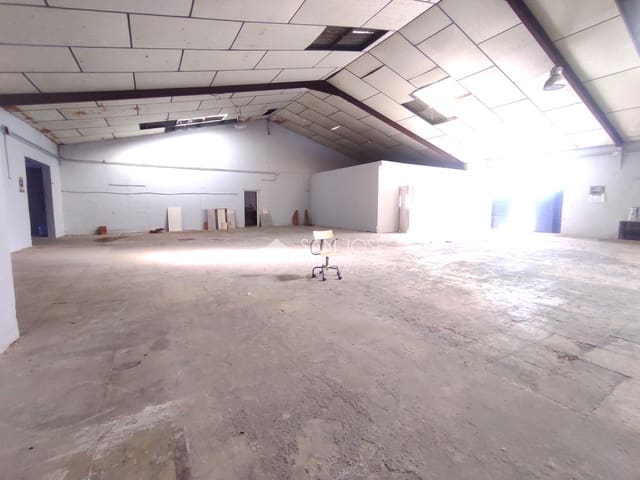 Business for sale in Novelda - € 390,000 (Ref: 8568197)