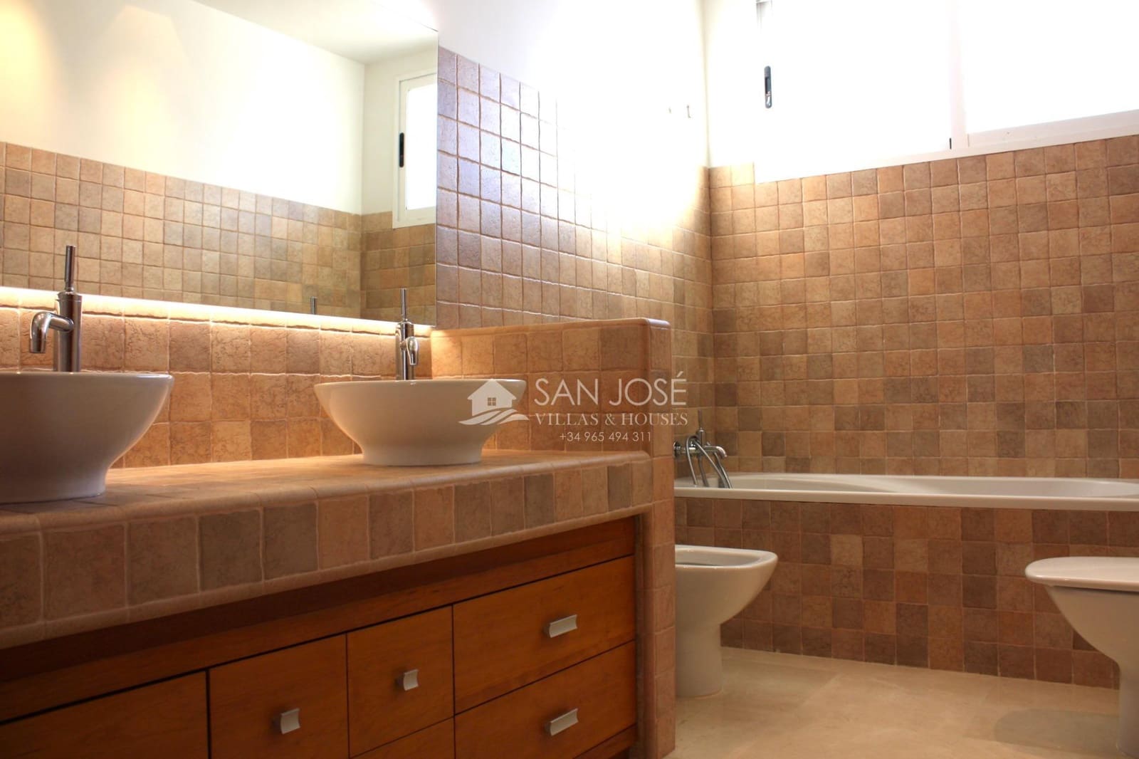 4 chambre Villa/Maison à vendre à Monforte del Cid avec piscine - 795 000 € (Ref: 8582558)