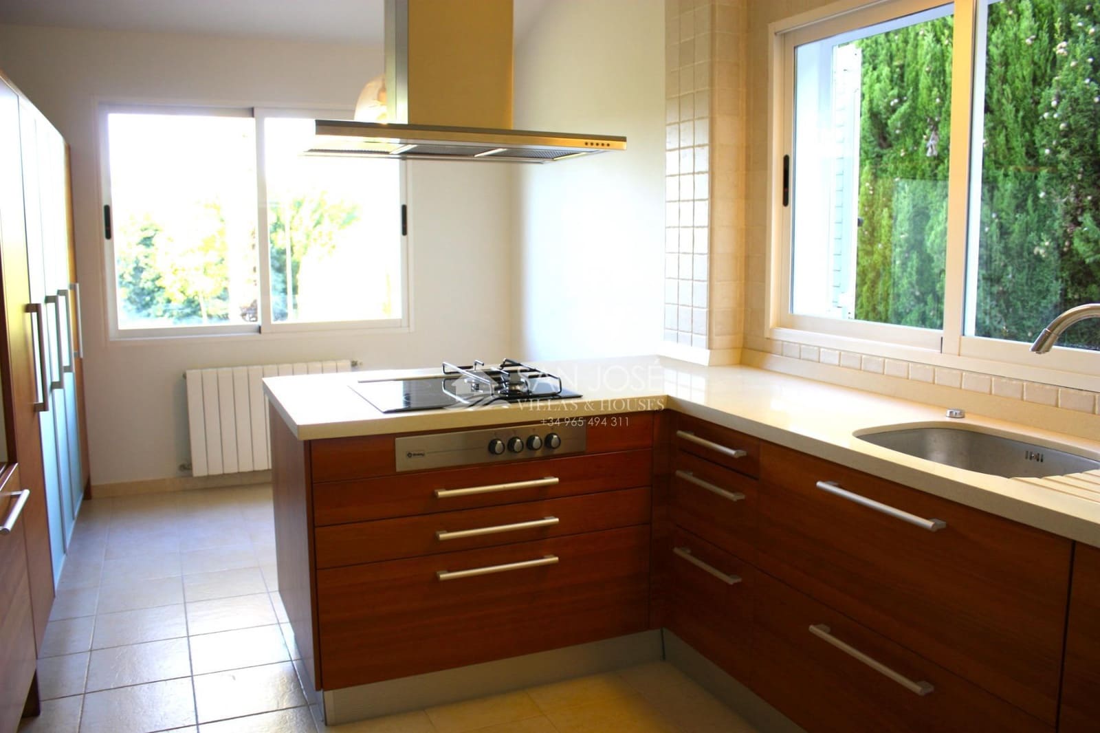 4 chambre Villa/Maison à vendre à Monforte del Cid avec piscine - 795 000 € (Ref: 8582558)