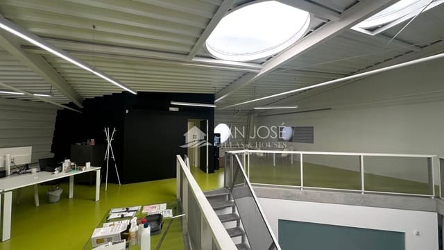 Azienda in vendita in Monóvar / Monóver - 600.000 € (Rif: 8589006)