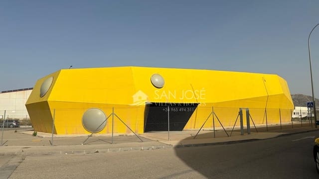 Azienda in vendita in Monóvar / Monóver - 600.000 € (Rif: 8589006)