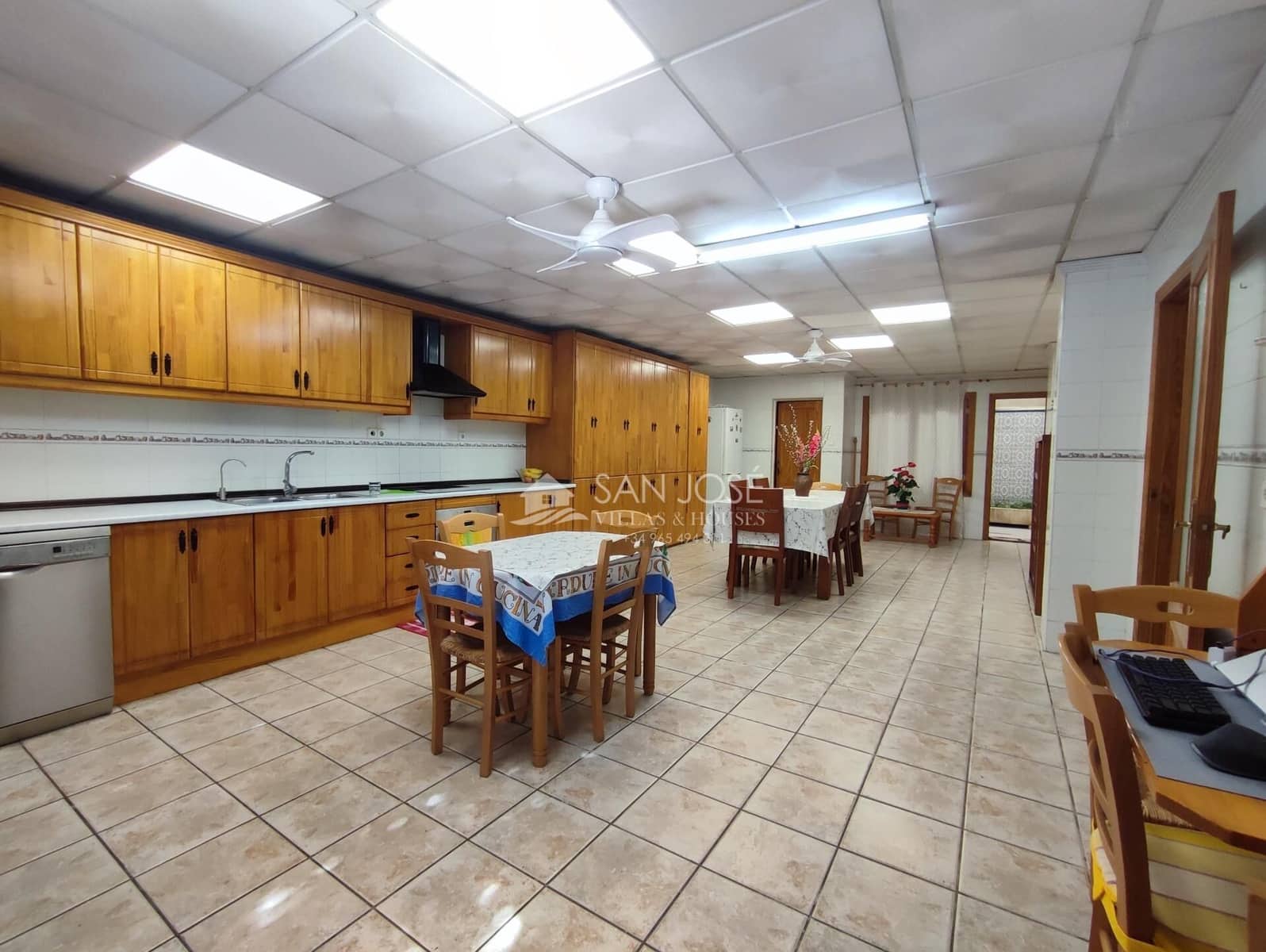 6 sypialnia Finka/Dom wiejski na sprzedaż w Catral - 326 435 € (Ref: 8597633)