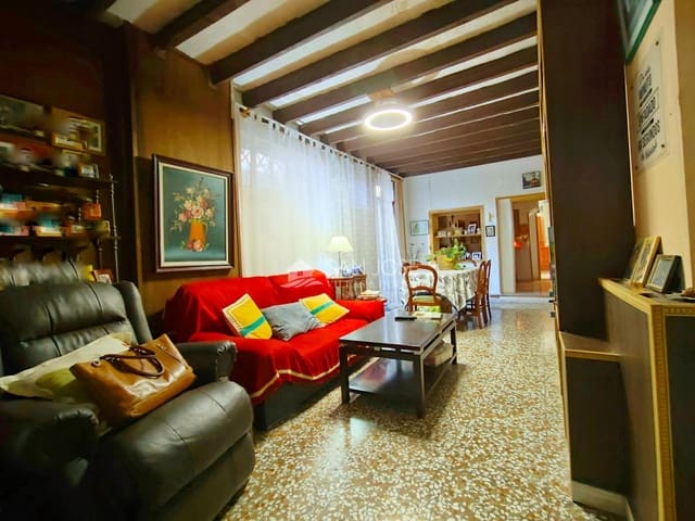 6 bedroom Villa for sale in Aspe - € 175,000 (Ref: 8603932)