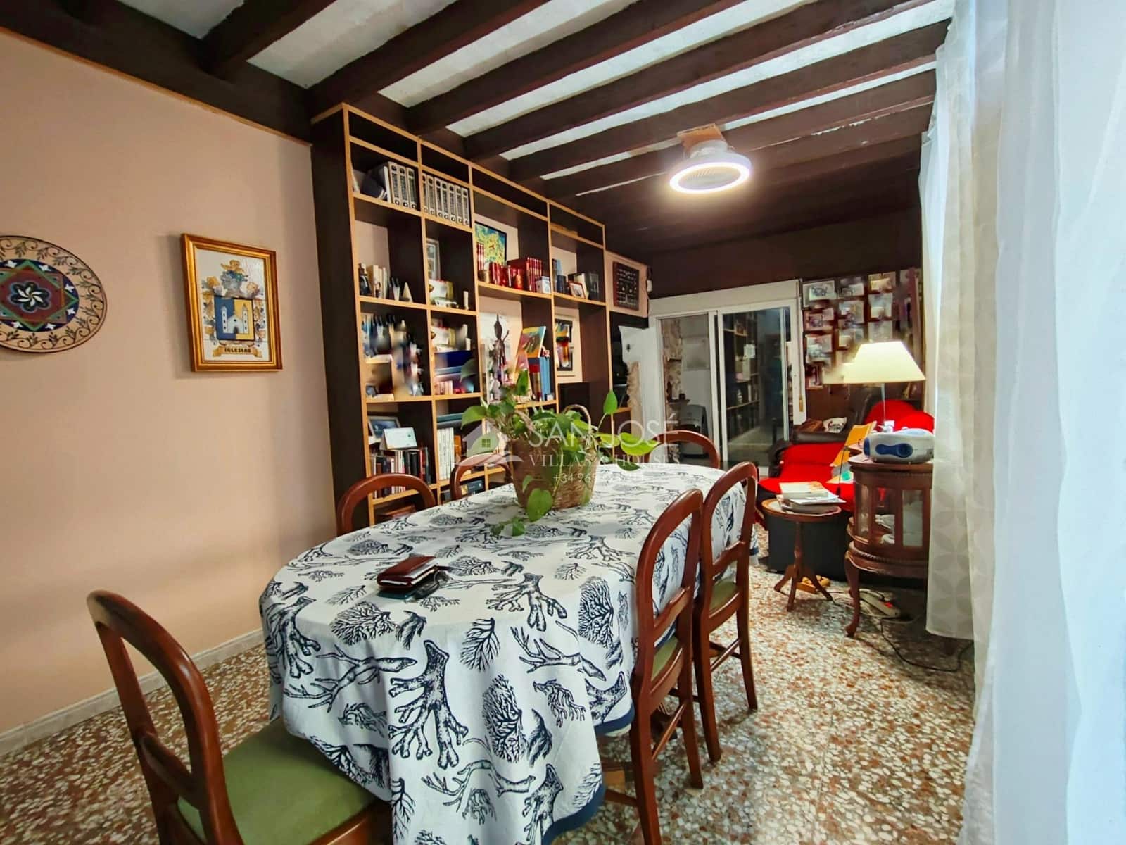 6 bedroom Villa for sale in Aspe - € 175,000 (Ref: 8603932)