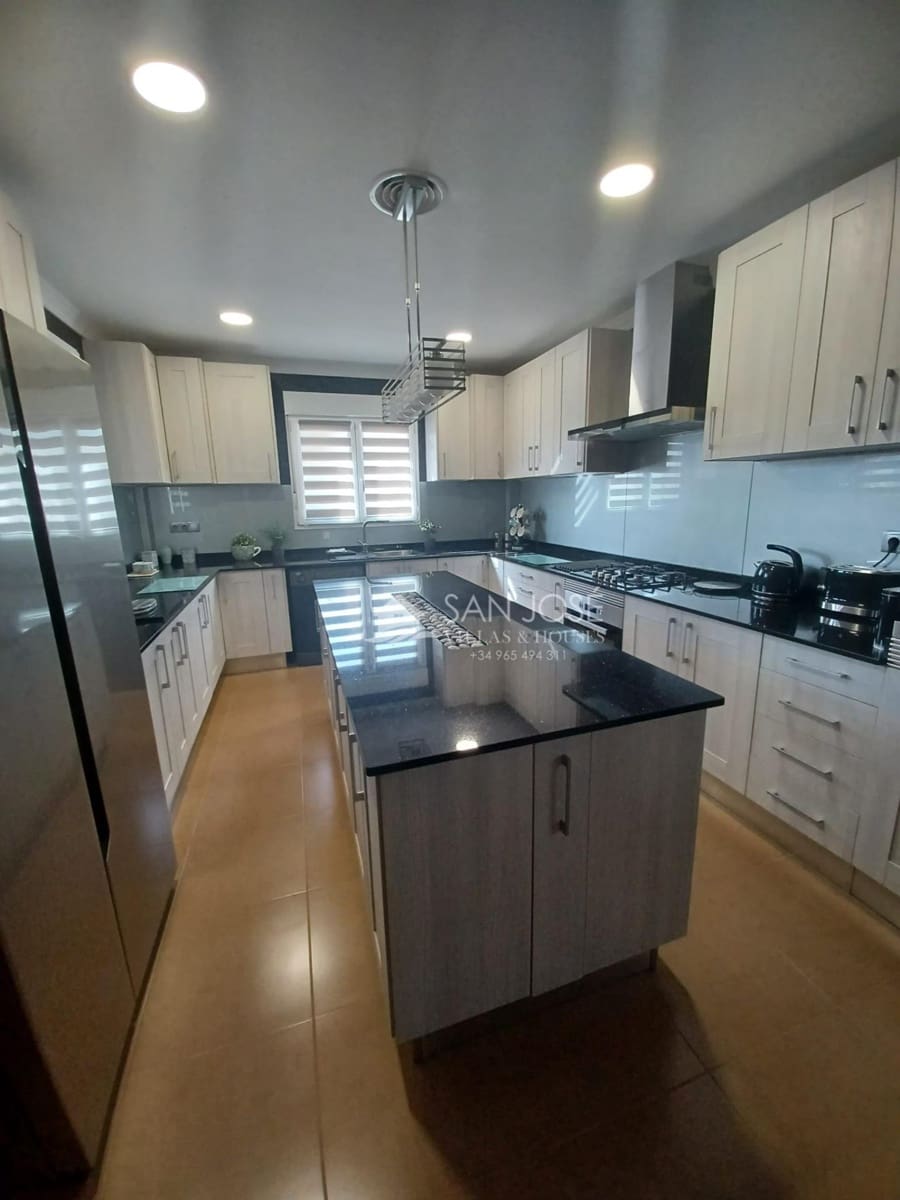 4 soveværelse Villa til salg i Casas del Senor med swimmingpool - € 799.000 (Ref: 8603933)