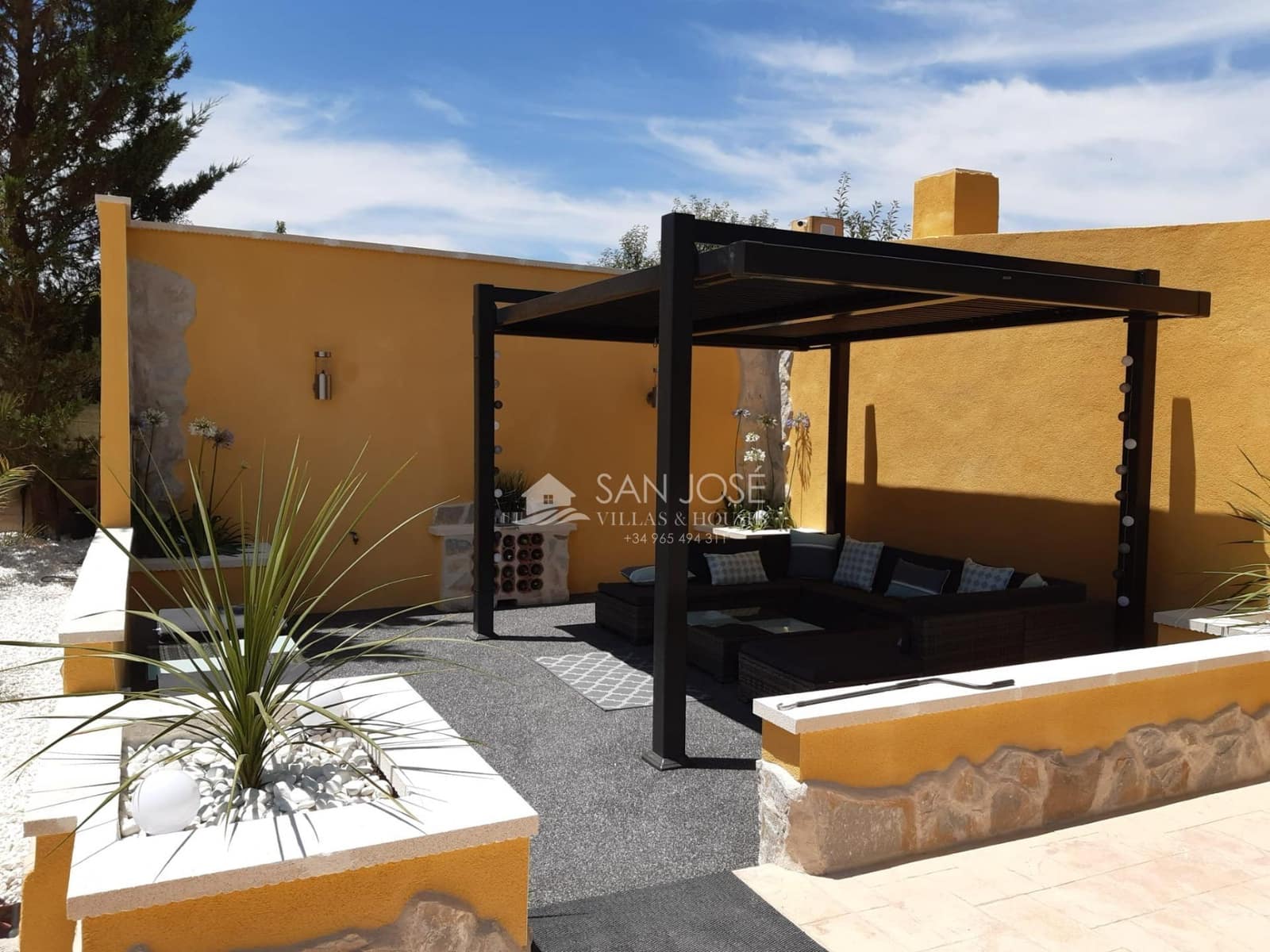 4 soveværelse Villa til salg i Casas del Senor med swimmingpool - € 799.000 (Ref: 8603933)