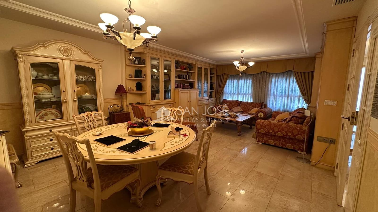 3 soveværelse Bungalow til salg i Crevillente / Crevillent - € 490.000 (Ref: 8630103)