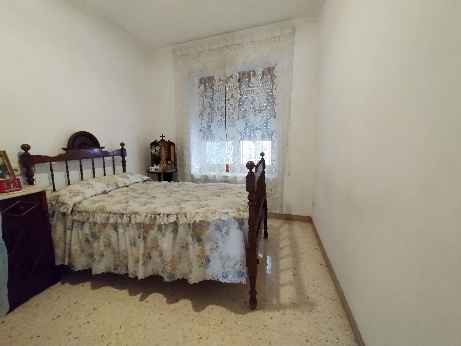 8 bedroom Villa for sale in Novelda with garage - € 700,000 (Ref: 8646559)