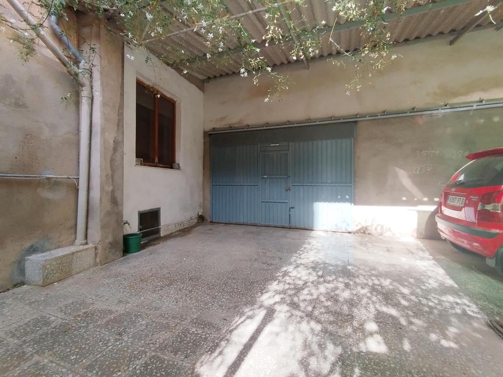 8 bedroom Villa for sale in Novelda with garage - € 700,000 (Ref: 8646559)