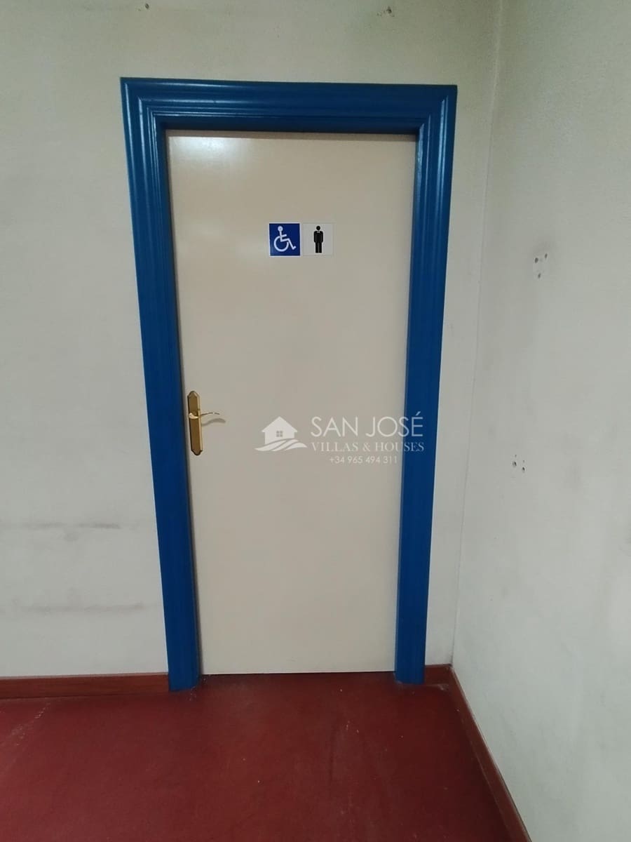 Erhverv til leje i Novelda - € 600 (Ref: 8646560)