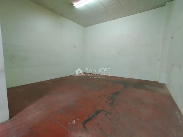 Erhverv til leje i Novelda - € 600 (Ref: 8646560)