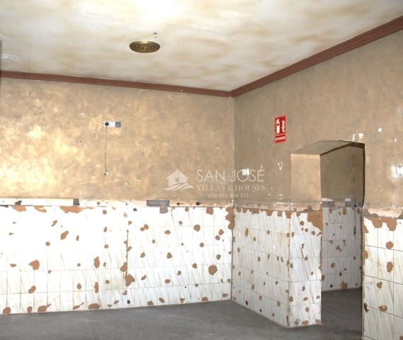 Business for sale in La Romana - € 62,260 (Ref: 8662612)