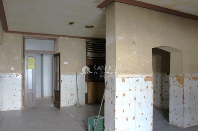 Business for sale in La Romana - € 62,260 (Ref: 8662612)