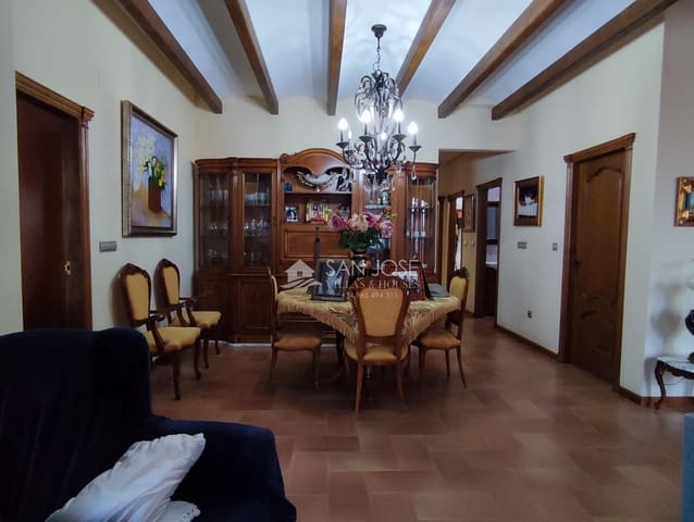 3 bedroom Villa for sale in Albatera with pool garage - € 445,600 (Ref: 8662617)