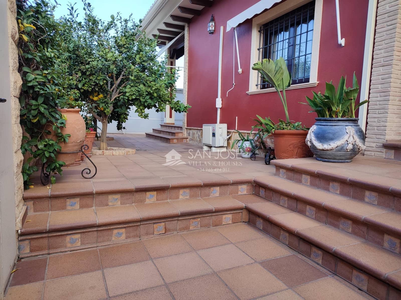 3 bedroom Villa for sale in Albatera with pool garage - € 445,600 (Ref: 8662617)