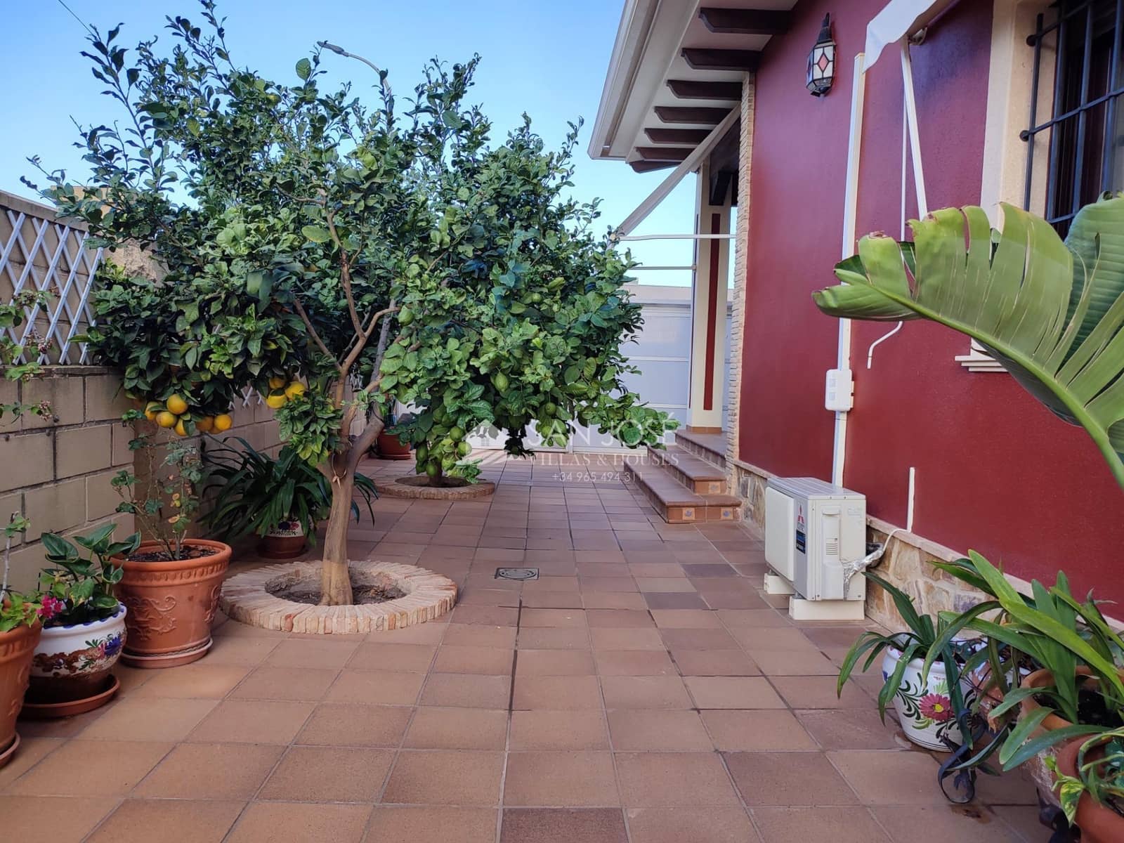 3 bedroom Villa for sale in Albatera with pool garage - € 445,600 (Ref: 8662617)