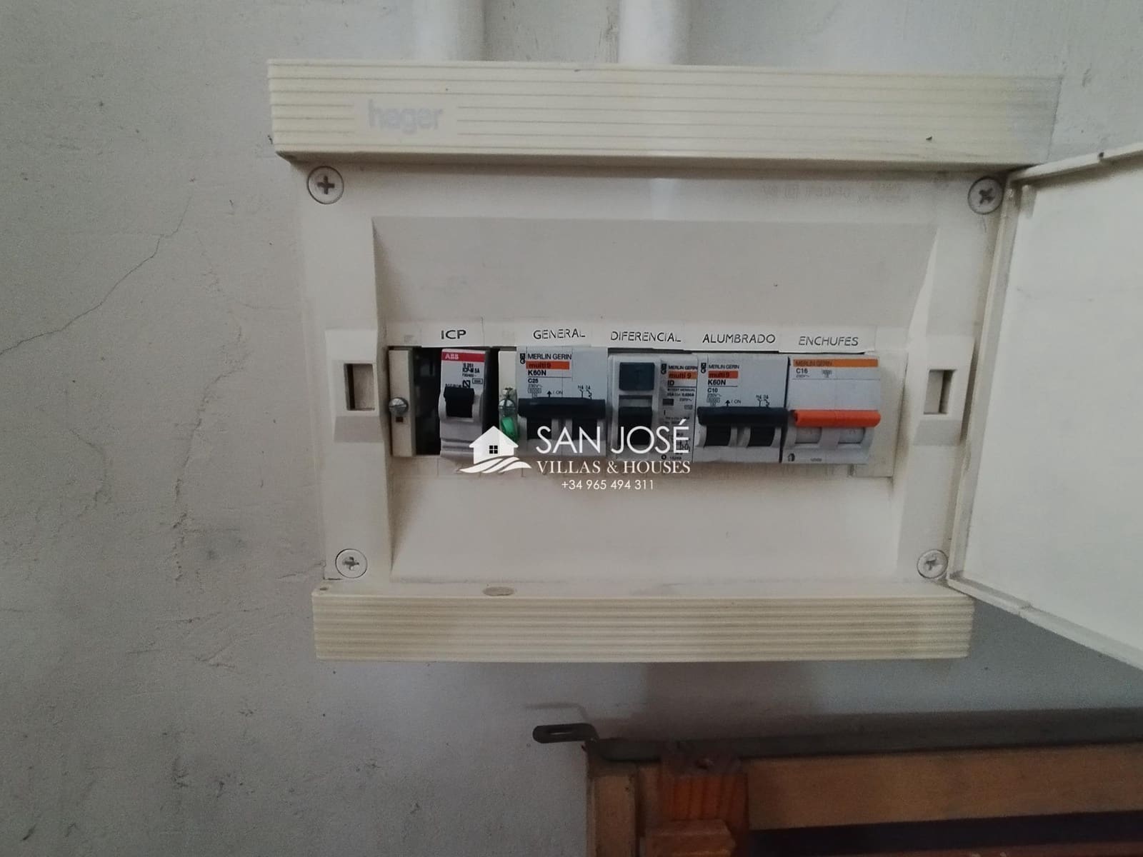 Erhverv til salg i Novelda - € 43.000 (Ref: 8691124)