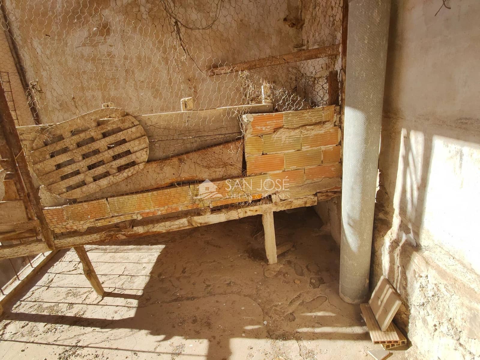 5 soveværelse Byhus til salg i Aspe - € 67.260 (Ref: 8698125)