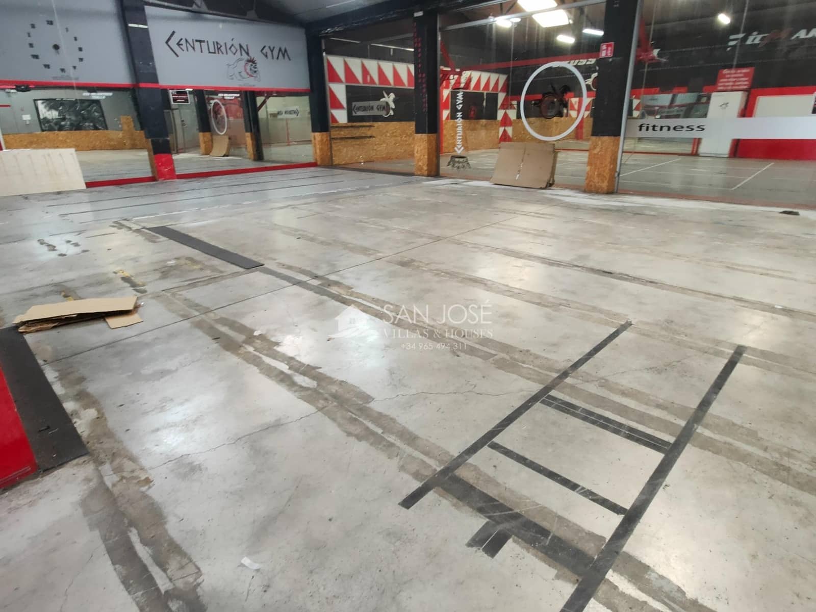 3 soveværelse Virksomhed til salg i Aspe - € 450.000 (Ref: 8709345)