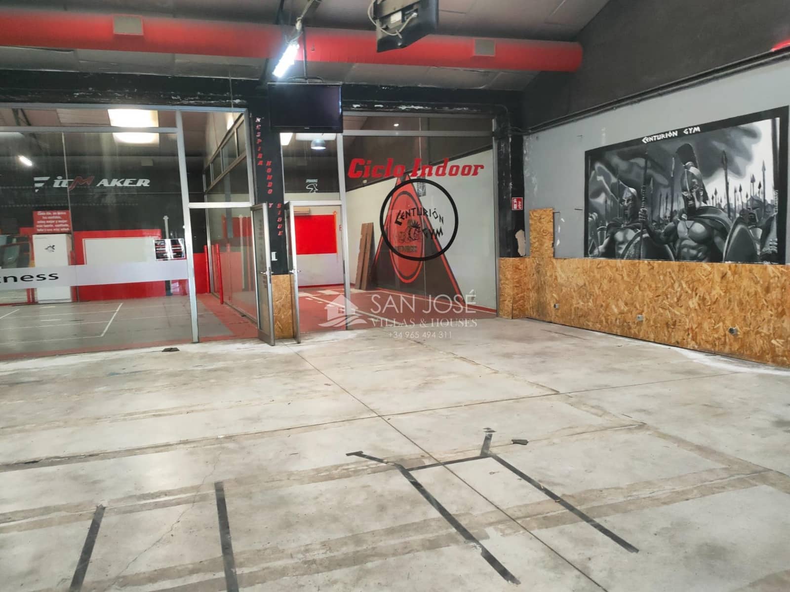 3 soveværelse Virksomhed til salg i Aspe - € 450.000 (Ref: 8709345)