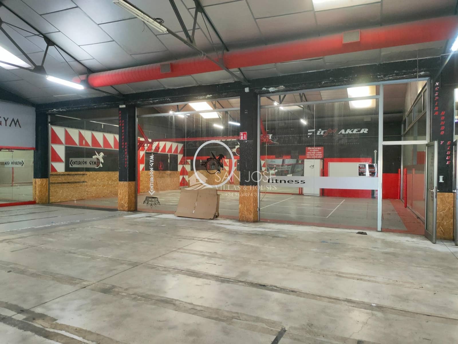 3 soveværelse Virksomhed til salg i Aspe - € 450.000 (Ref: 8709345)