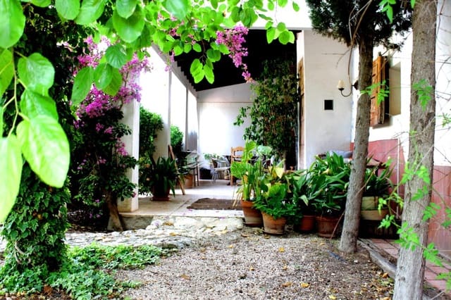 6 soverom Villa til salgs i Monforte del Cid med svømmebasseng - € 415 000 (Ref: 8729768)