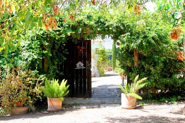 6 soverom Villa til salgs i Monforte del Cid med svømmebasseng - € 415 000 (Ref: 8729768)