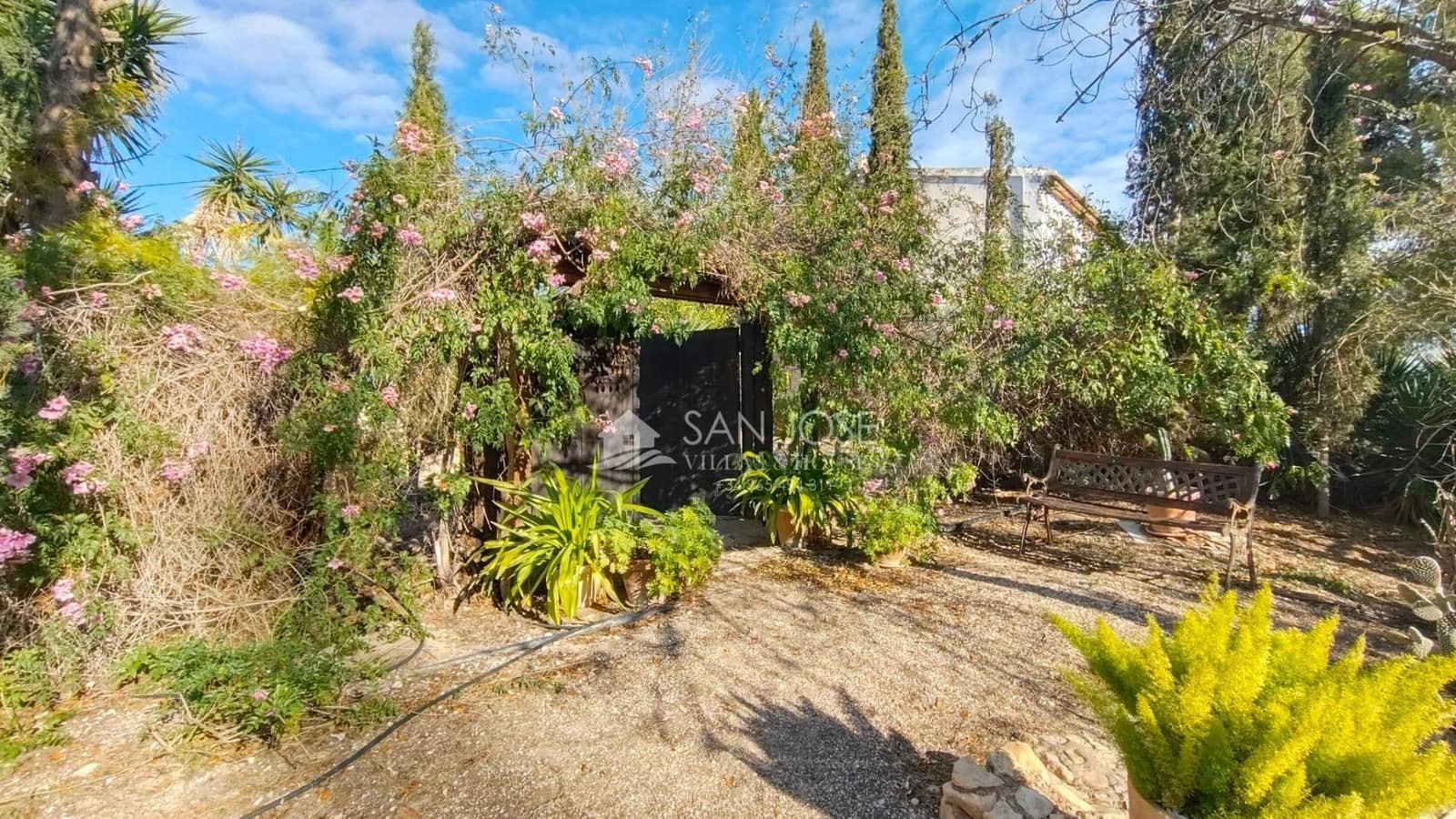 6 soverom Villa til salgs i Monforte del Cid med svømmebasseng - € 415 000 (Ref: 8729768)