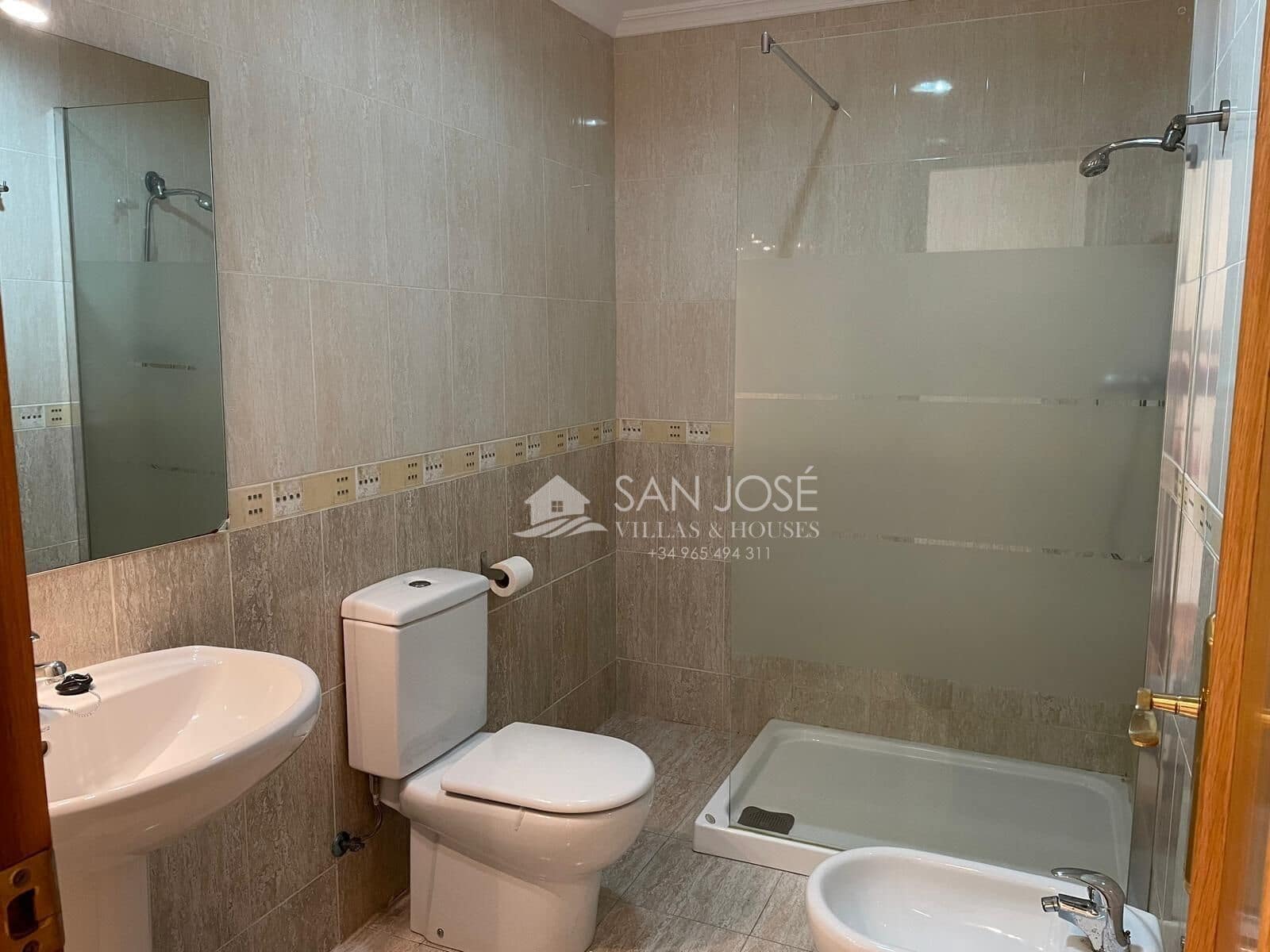 3 sypialnia Penthouse na sprzedaż w Pinoso z basenem - 207 260 € (Ref: 8764177)