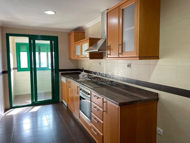 3 quarto Penthouse para venda em Pinoso com piscina - 207 260 € (Ref: 8764177)