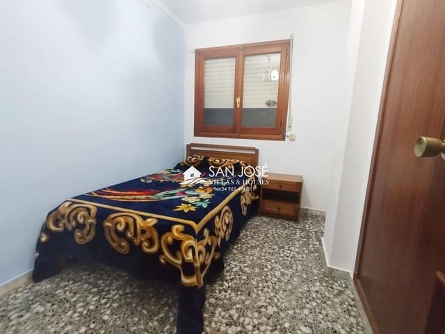 4 slaapkamer Flat te koop in Novelda - € 121.000 (Ref: 8764179)