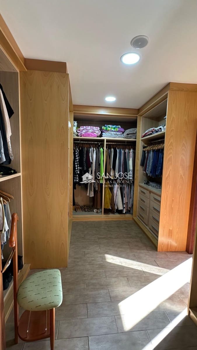 5 soveværelse Villa til salg i Aspe med swimmingpool garage - € 850.000 (Ref: 8774004)