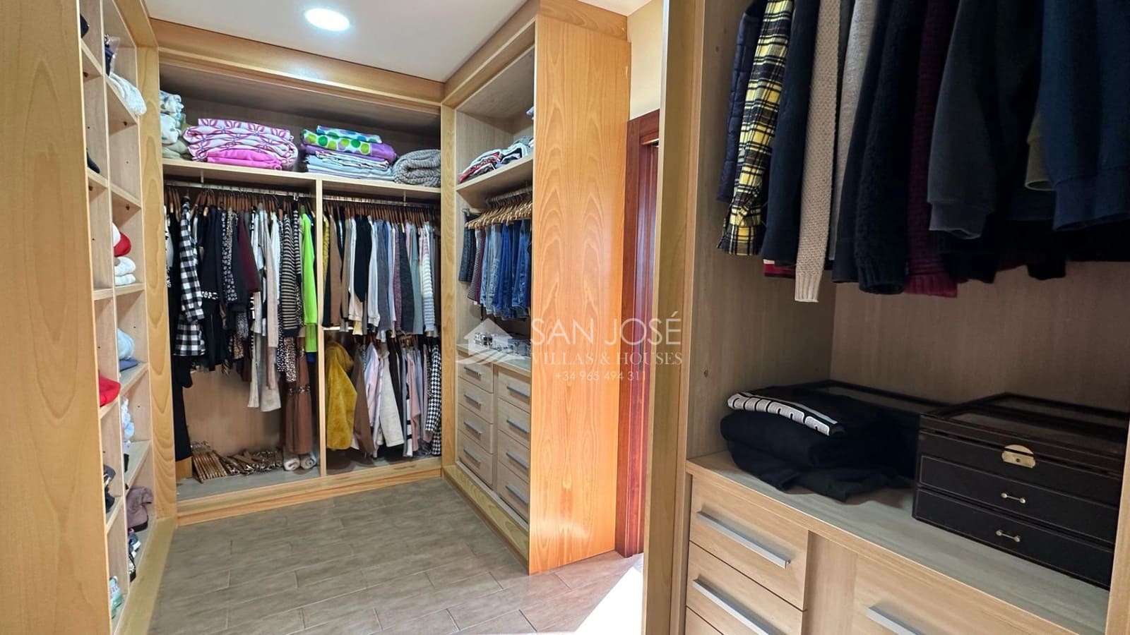 5 soveværelse Villa til salg i Aspe med swimmingpool garage - € 850.000 (Ref: 8774004)