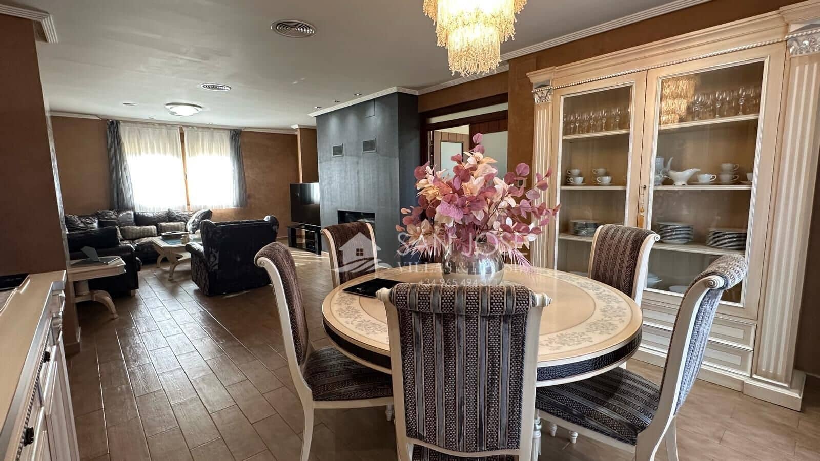 5 soveværelse Villa til salg i Aspe med swimmingpool garage - € 850.000 (Ref: 8774004)