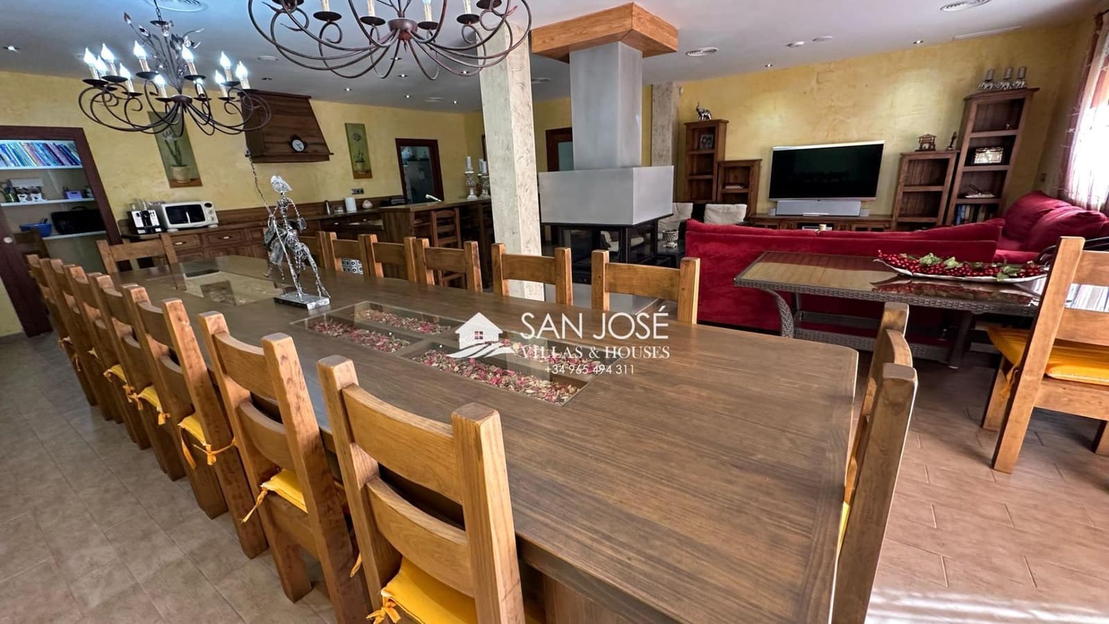 5 soveværelse Villa til salg i Aspe med swimmingpool garage - € 850.000 (Ref: 8774004)