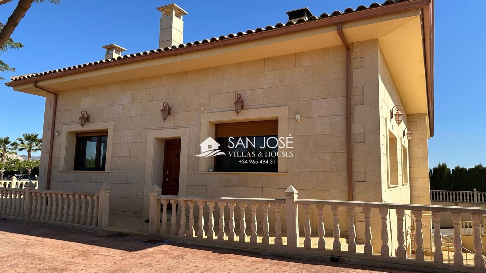 5 soveværelse Villa til salg i Aspe med swimmingpool garage - € 850.000 (Ref: 8774004)