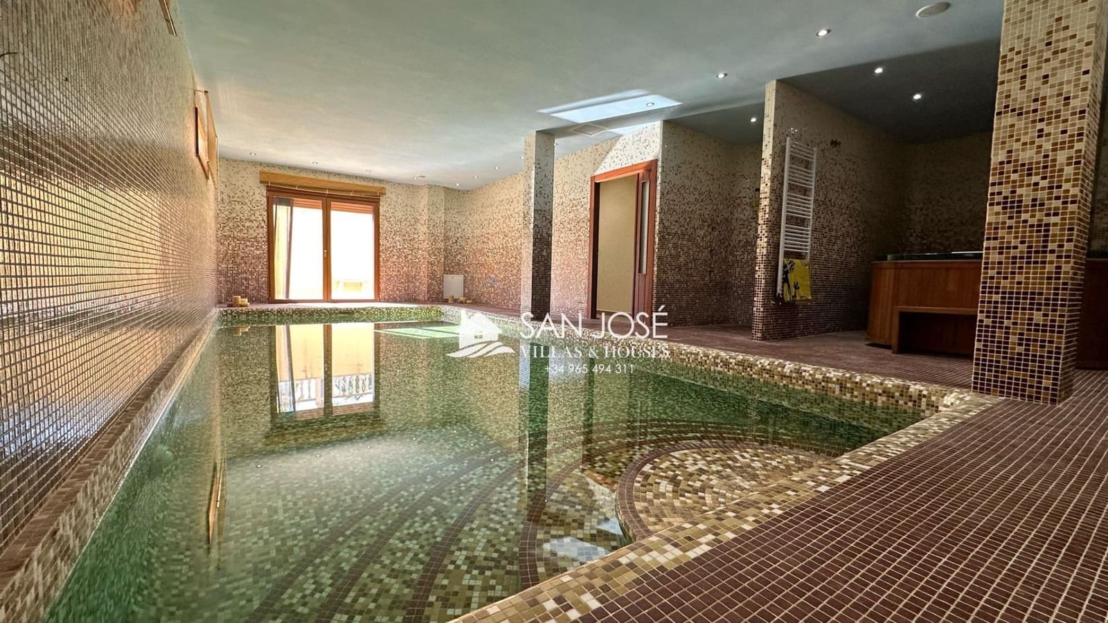 5 soveværelse Villa til salg i Aspe med swimmingpool garage - € 850.000 (Ref: 8774004)