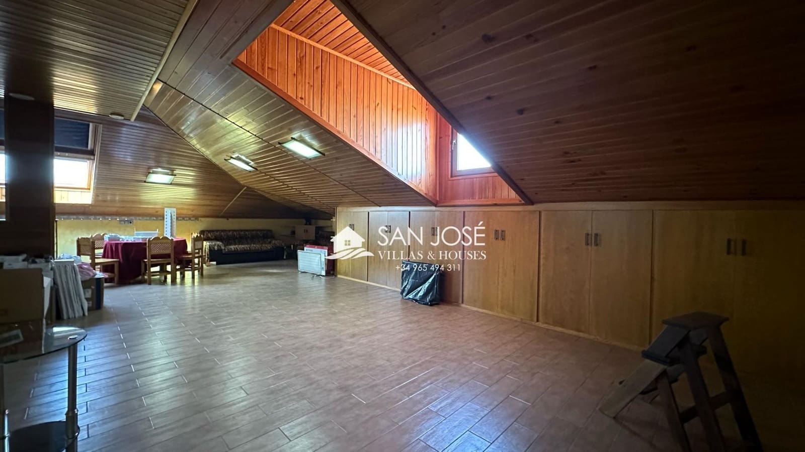 5 soveværelse Villa til salg i Aspe med swimmingpool garage - € 850.000 (Ref: 8774004)