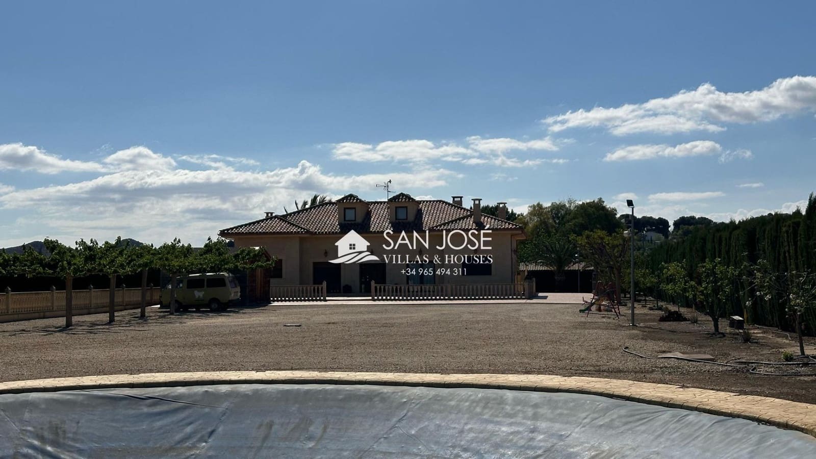 5 soveværelse Villa til salg i Aspe med swimmingpool garage - € 850.000 (Ref: 8774004)